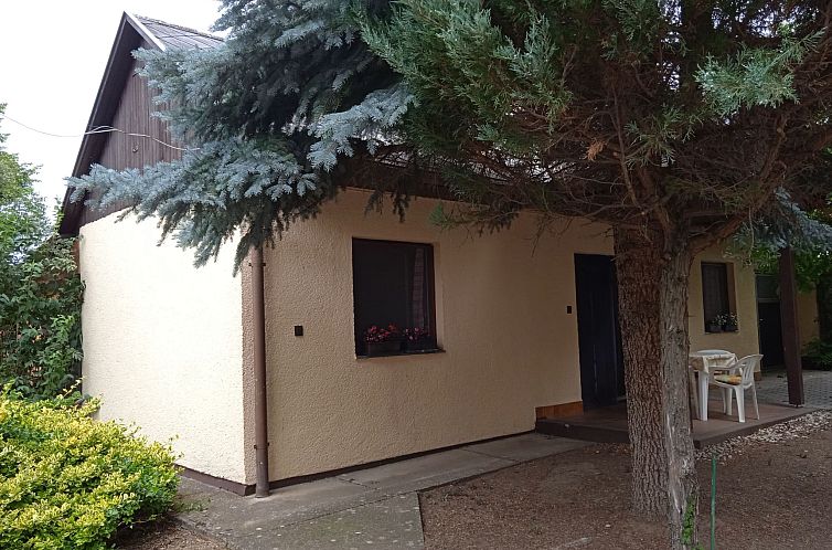 Unterkunft 0730903 - Ferienhaus BalatonSee - Vakantiehuis Kleines Ferienhaus in einer ruhigen Strasse