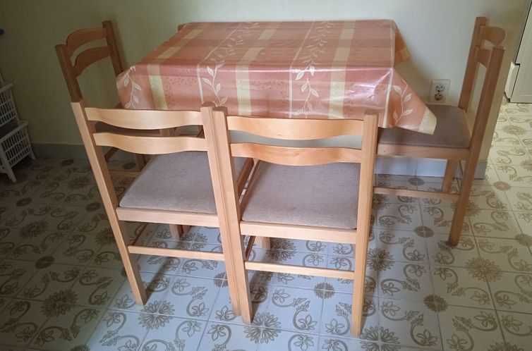 Vakantiehuis Kleines Ferienhaus in einer ruhigen Strasse