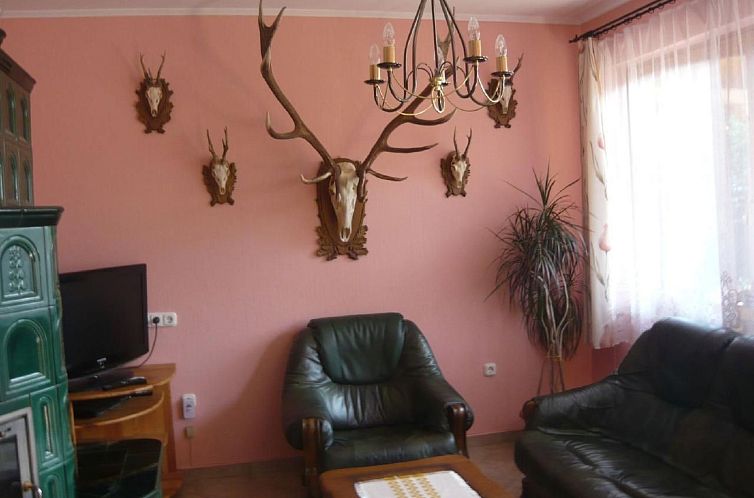 Appartement mit möblierter Terrasse