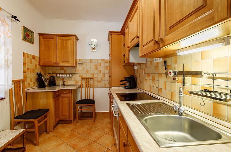 Vakantiehuis Tamas (SZA180)