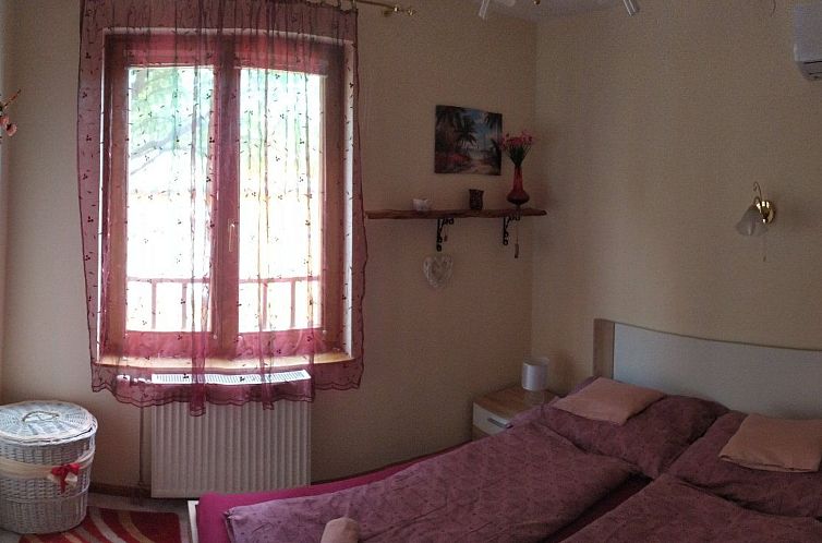 Vakantiehuis Ferienvilla mit Garten, Grill und Terrasse