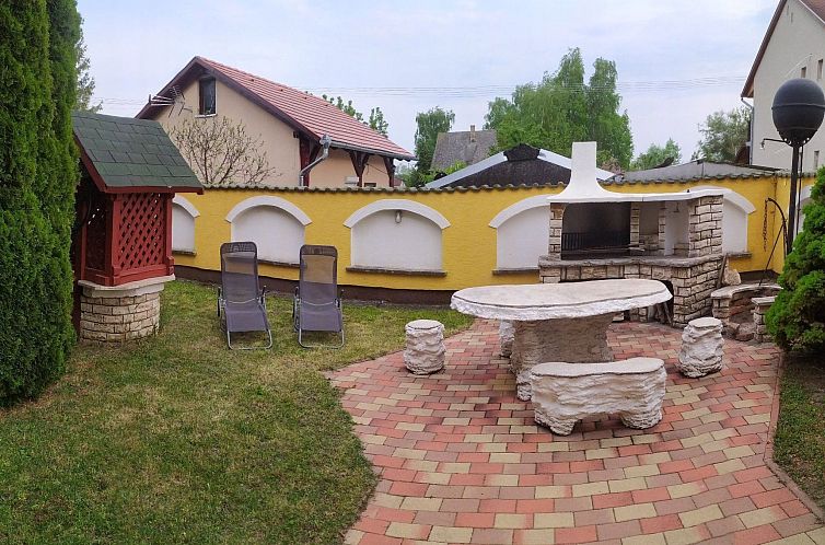 Vakantiehuis Ferienvilla mit Garten, Grill und Terrasse