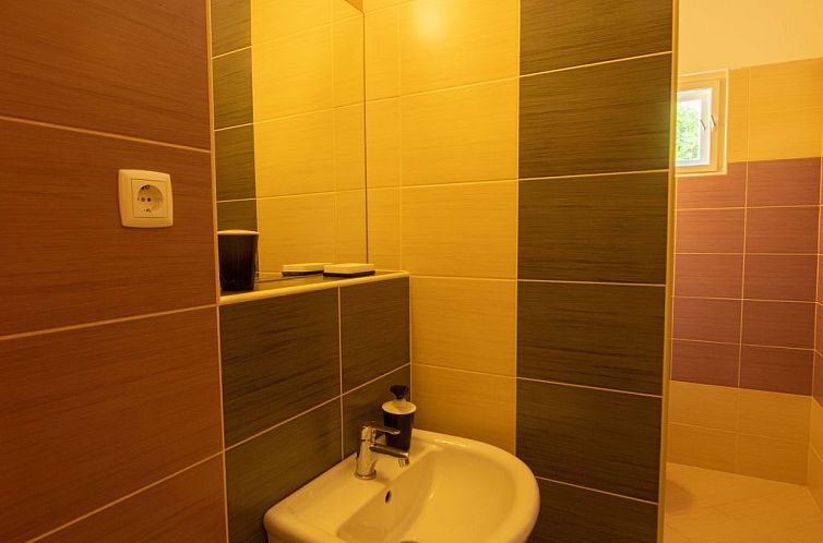 Vakantiehuis Privathaus mit Pool und Garten in Siofok