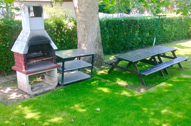 Vakantiehuis Großes Ferienhaus in Siófok mit Privatem Pool