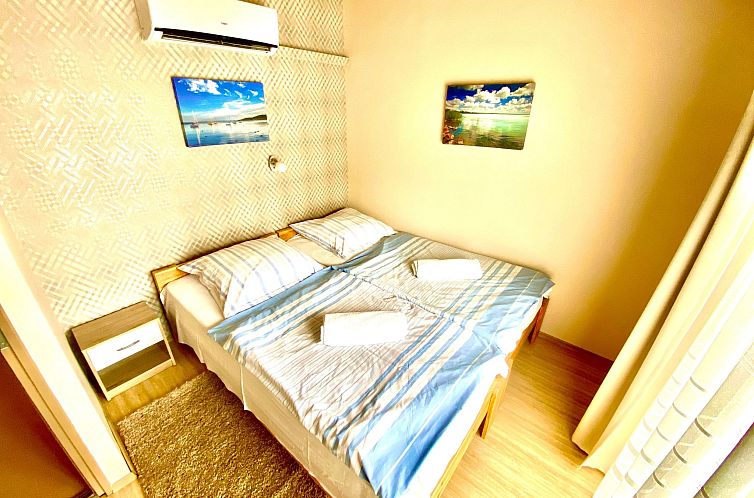 Vakantiehuis Großes Ferienhaus in Siófok mit Privatem Pool