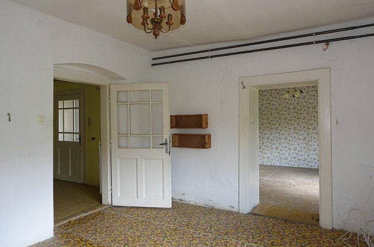 Vrijstaande woning in Szakadát