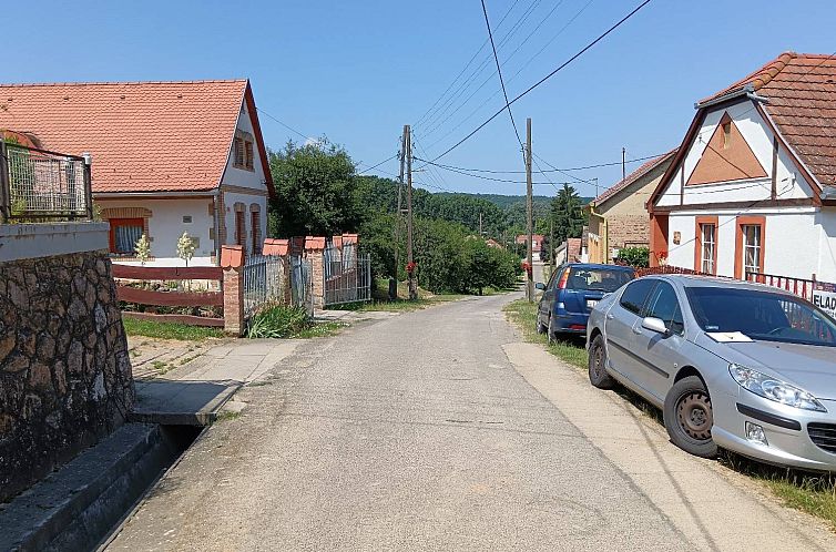 Vrijstaande woning in Alsómocsolád