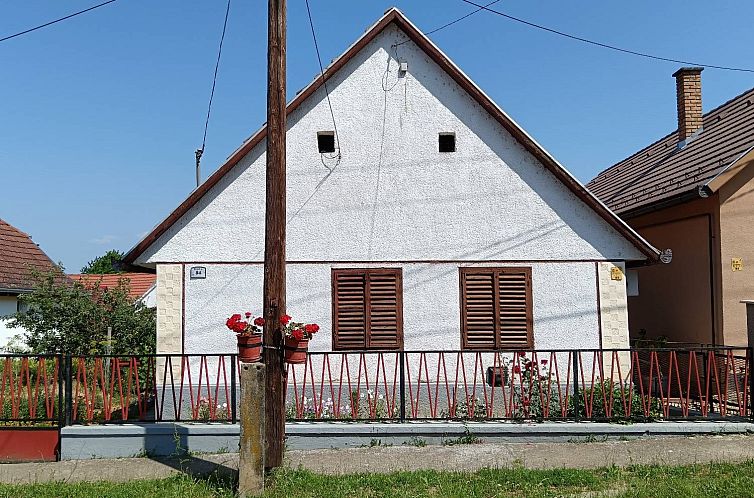 Vrijstaande woning in Alsómocsolád