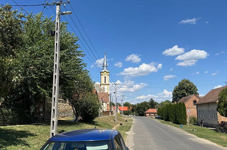 Vrijstaande woning in Almamellék