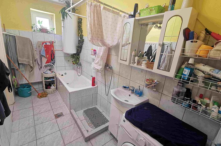 Vrijstaande woning in Ibafa