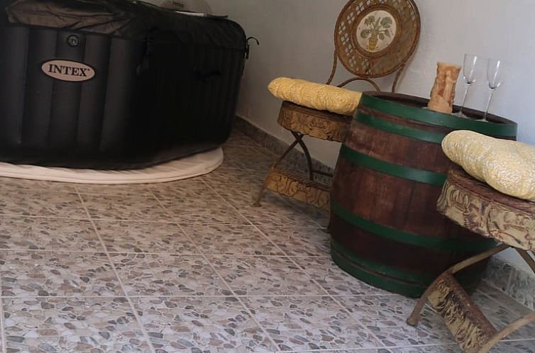 Vakantiehuisje in Döbrököz