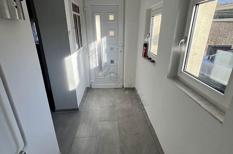 Vrijstaande woning in Döbrököz