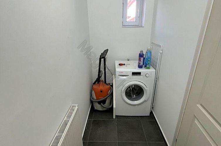 Vrijstaande woning in Döbrököz