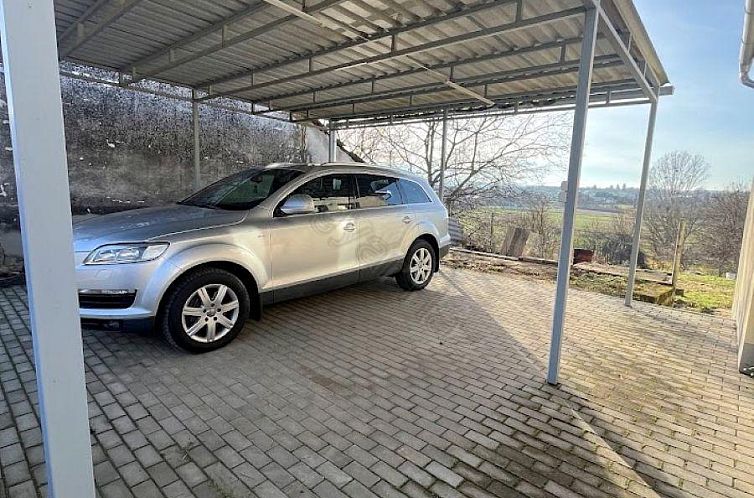 Vrijstaande woning in Döbrököz
