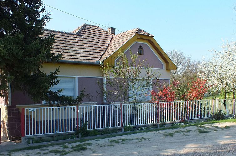 Vakantiehuis in Döbrököz mit privatem Pool