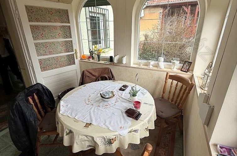 Vrijstaande woning in Döbrököz