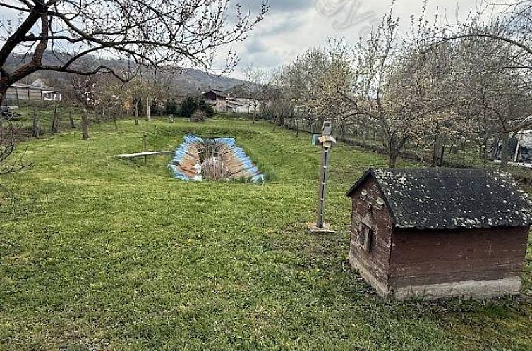 Vrijstaande woning in Döbrököz