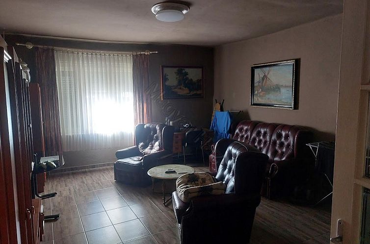 Vrijstaande woning in Döbrököz
