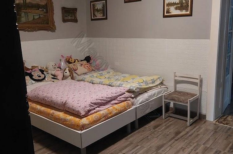 Vrijstaande woning in Döbrököz