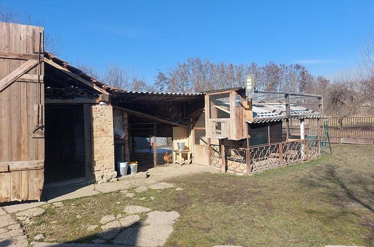 Vrijstaande woning in Döbrököz