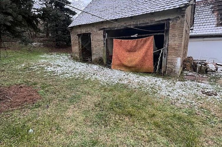Vrijstaande woning in Döbrököz