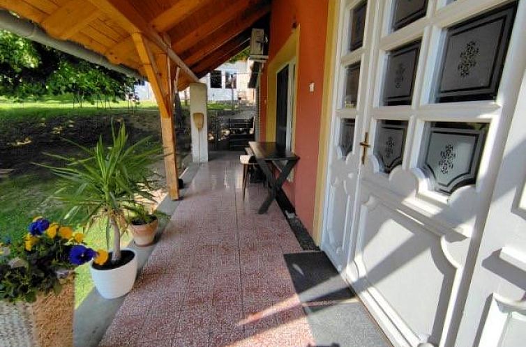 Vrijstaande woning in Bár