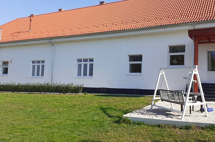 Vrijstaande woning in Söjtör