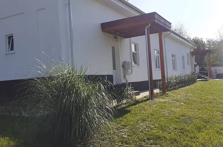 Vrijstaande woning in Söjtör