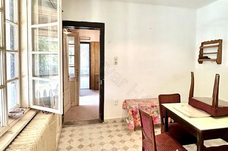 Vrijstaande woning in Kisrákos