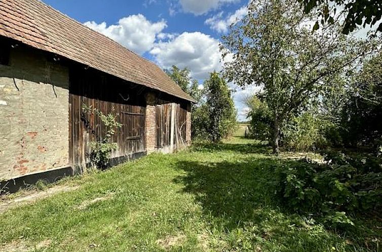 Vrijstaande woning in Kisrákos
