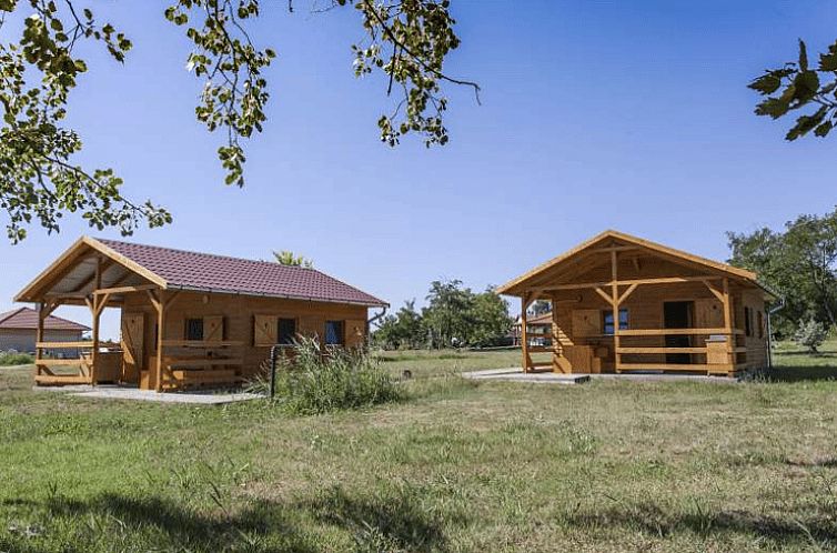Vakantiehuisjes van Huisje in Tiszagyenda, gelegen in de rustige natuur van de Grote Hongaarse laagvlakte, ideaal voor rustzoekers.