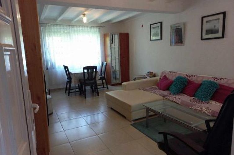 Vrijstaande woning in Baja