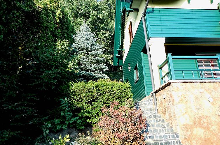 Vrijstaande woning in Csobánka