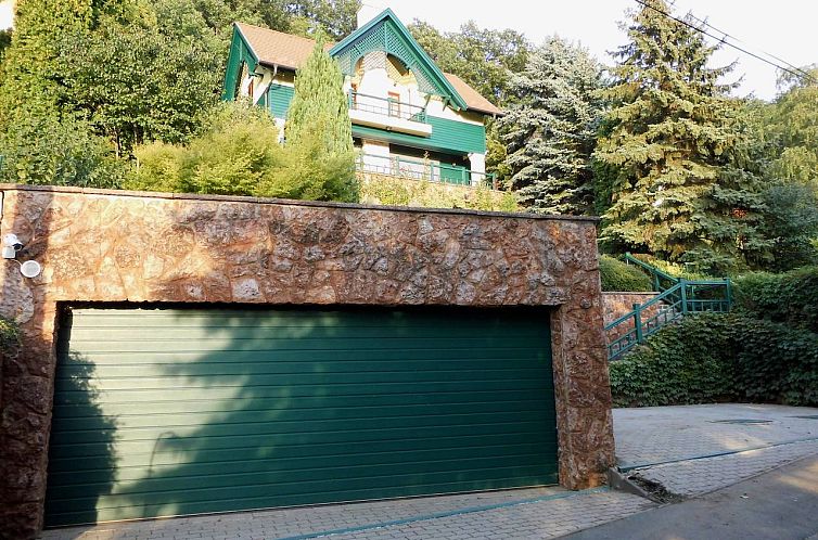 Vrijstaande woning in Csobánka