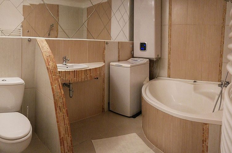 Appartement Moderne Ferienwohnung in Ujlipotvaros mit Garten