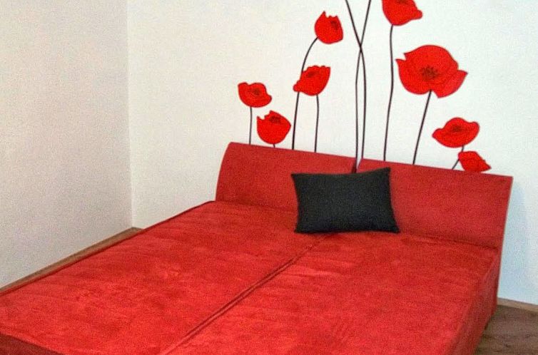 Appartement Moderne Ferienwohnung in Ujlipotvaros mit Garten