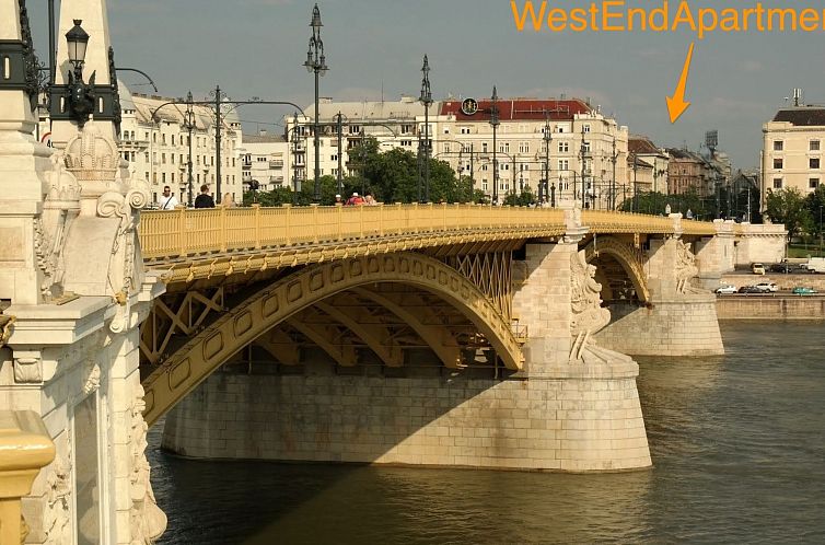 Appartement Moderne Ferienwohnung in Ujlipotvaros mit Garten