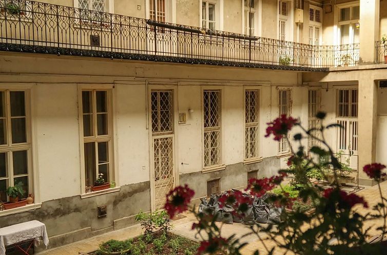 Appartement Moderne Ferienwohnung in Ujlipotvaros mit Garten