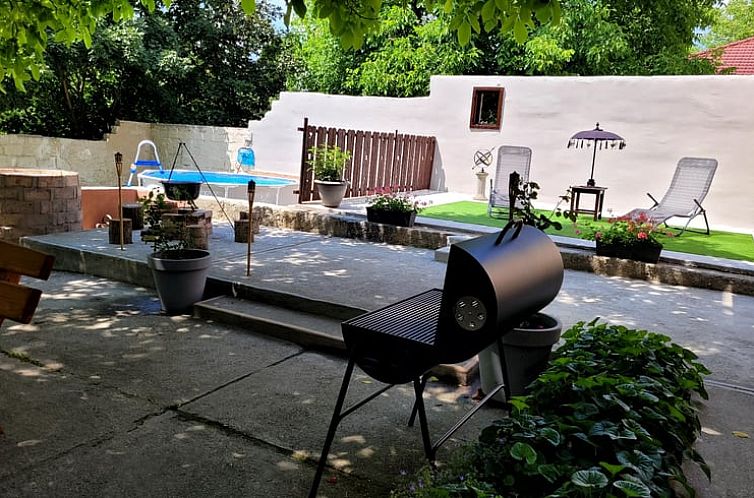 Vakantiehuisje in Sály