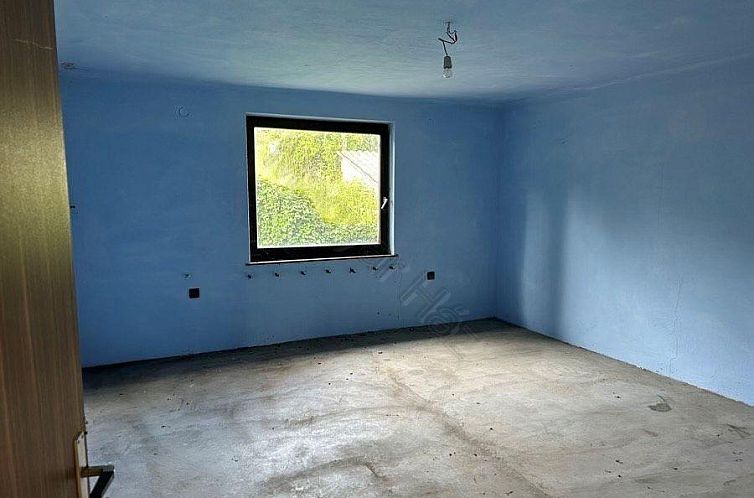 Vrijstaande woning in Sáta