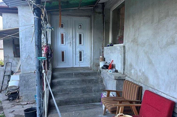 Vrijstaande woning in Sáta