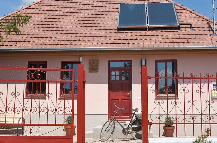 Vrijstaande woning in Irota