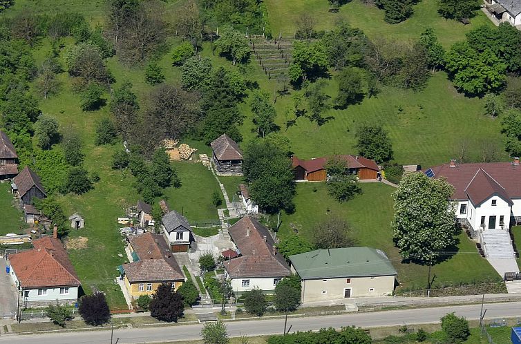 Vrijstaande woning in Irota