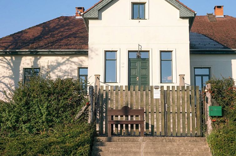 Vrijstaande woning in Irota
