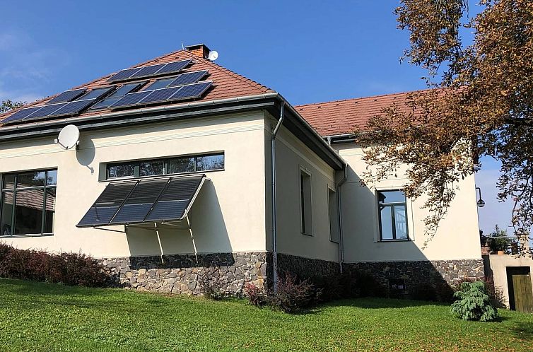 Vrijstaande woning in Irota