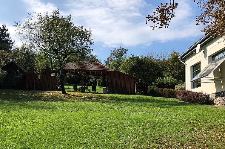 Vrijstaande woning in Irota