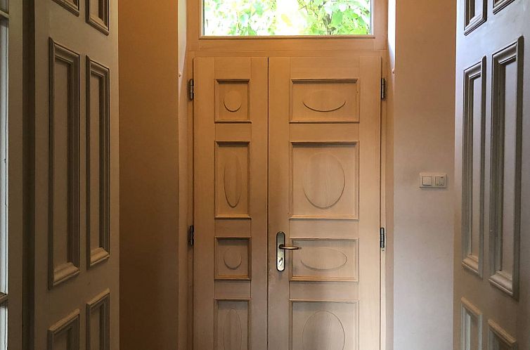 Vrijstaande woning in Irota