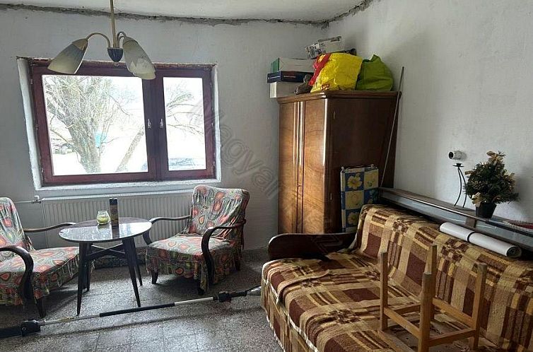 Vrijstaande woning in Irota