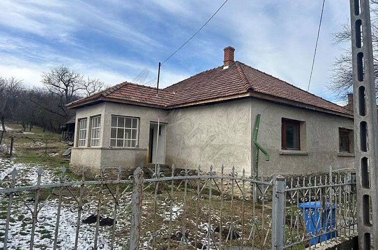 Vrijstaande woning in Irota