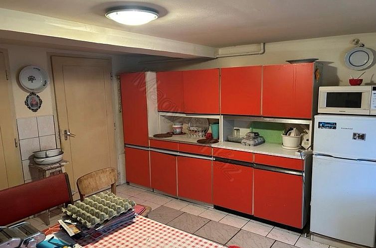Vrijstaande woning in Eger